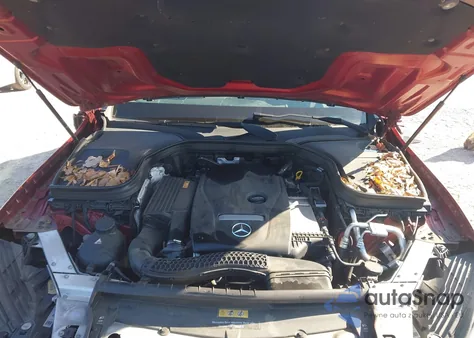 2017 Mercedes-Benz Glc 300 4Matic z USA, uszkodzony, nr VIN WDC0G4KB5HF239371